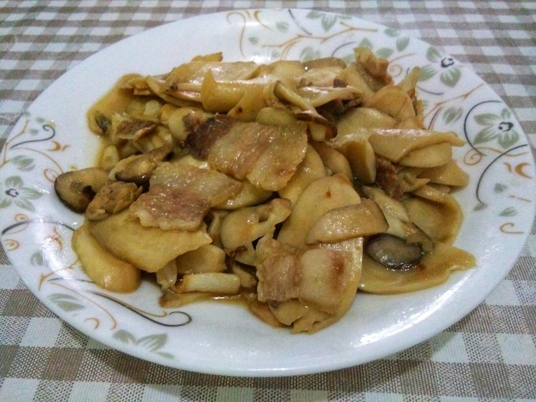 杏鲍菇炒肉片