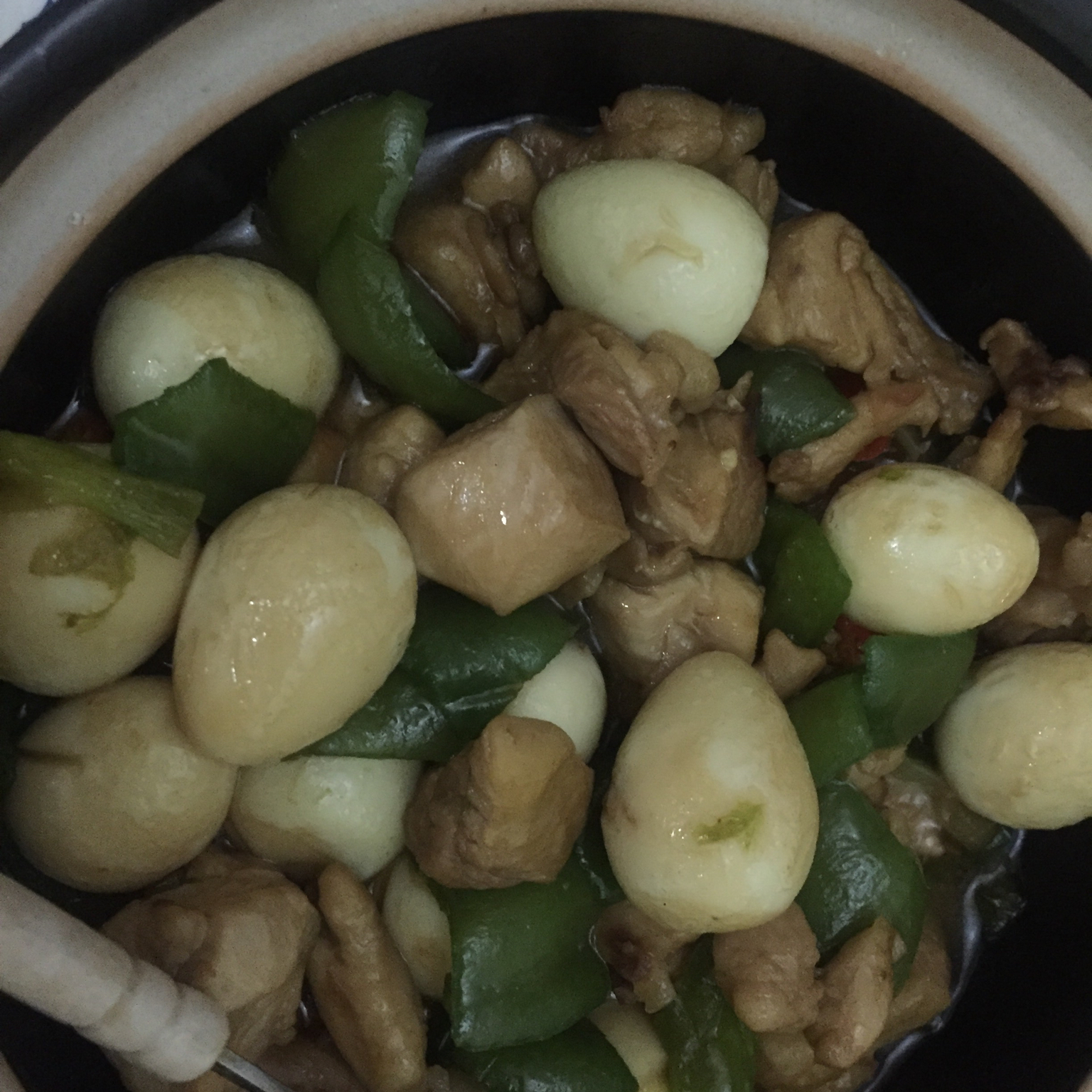 砂锅油豆腐鸡翅煲