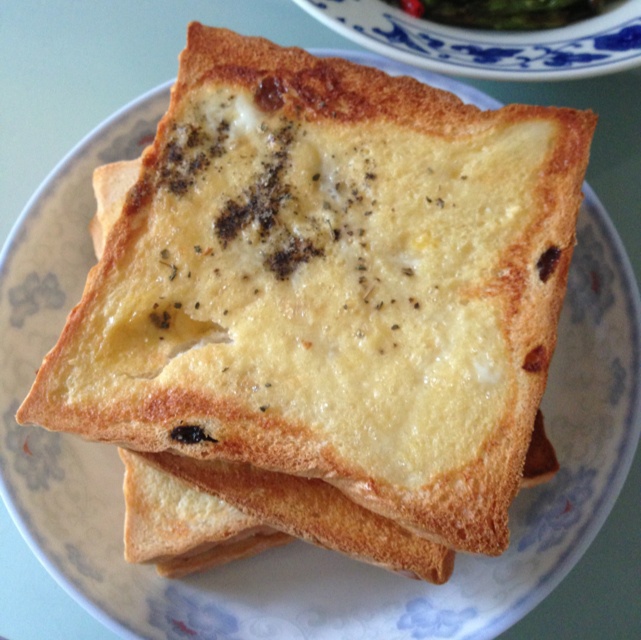 香煎鸡蛋吐司
