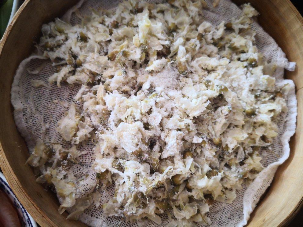 老家味道🌸蒸槐花