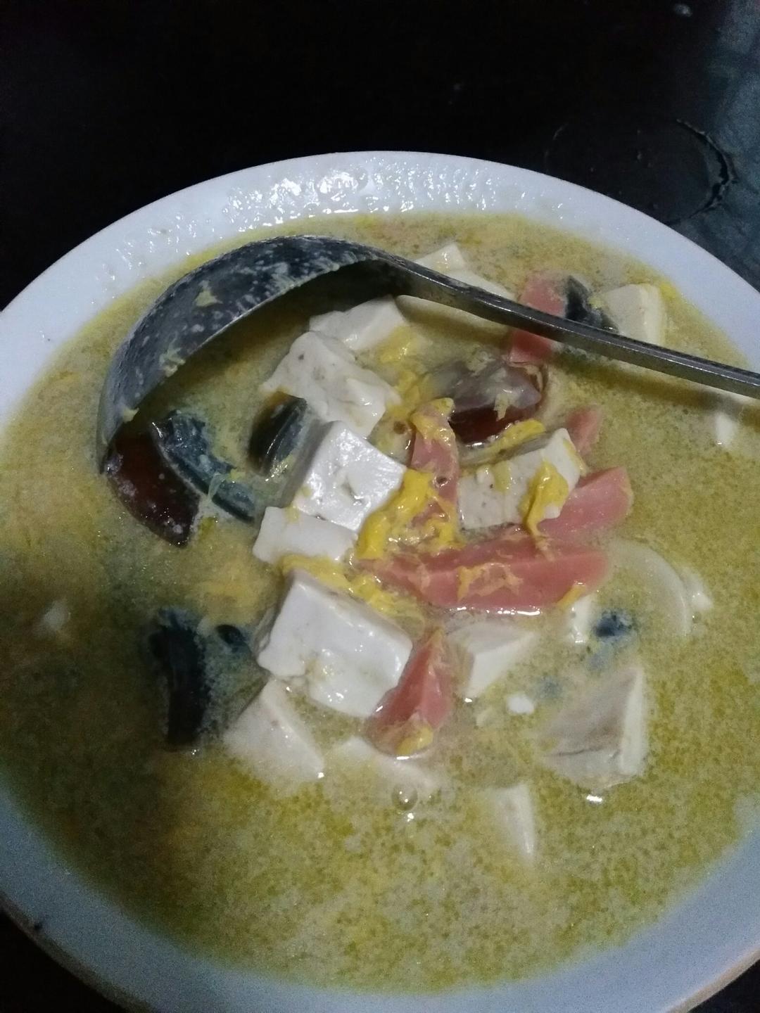 皮蛋豆腐羹