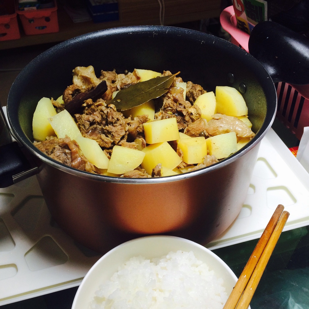 啤酒炖土豆牛肉