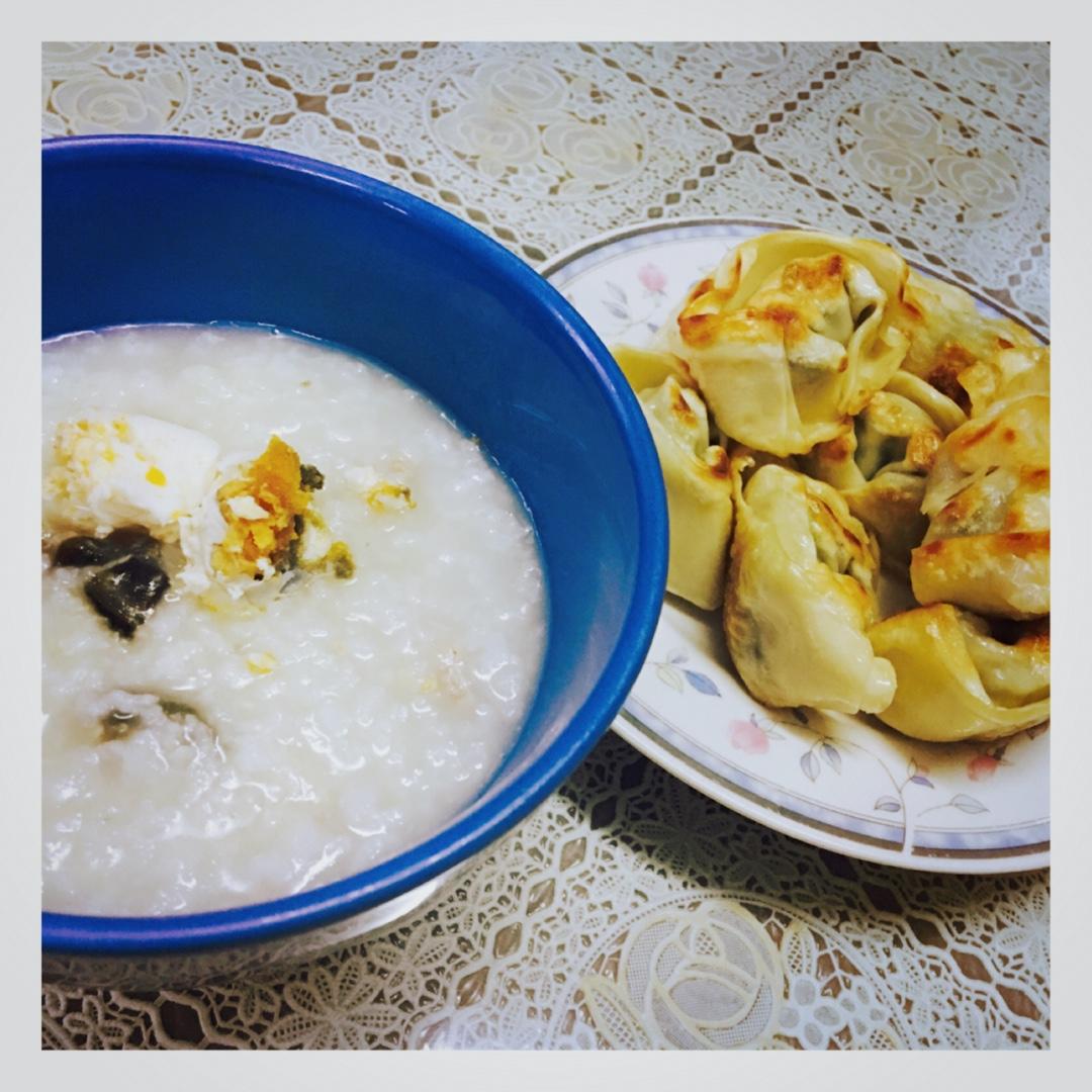 【皮蛋瘦肉粥】