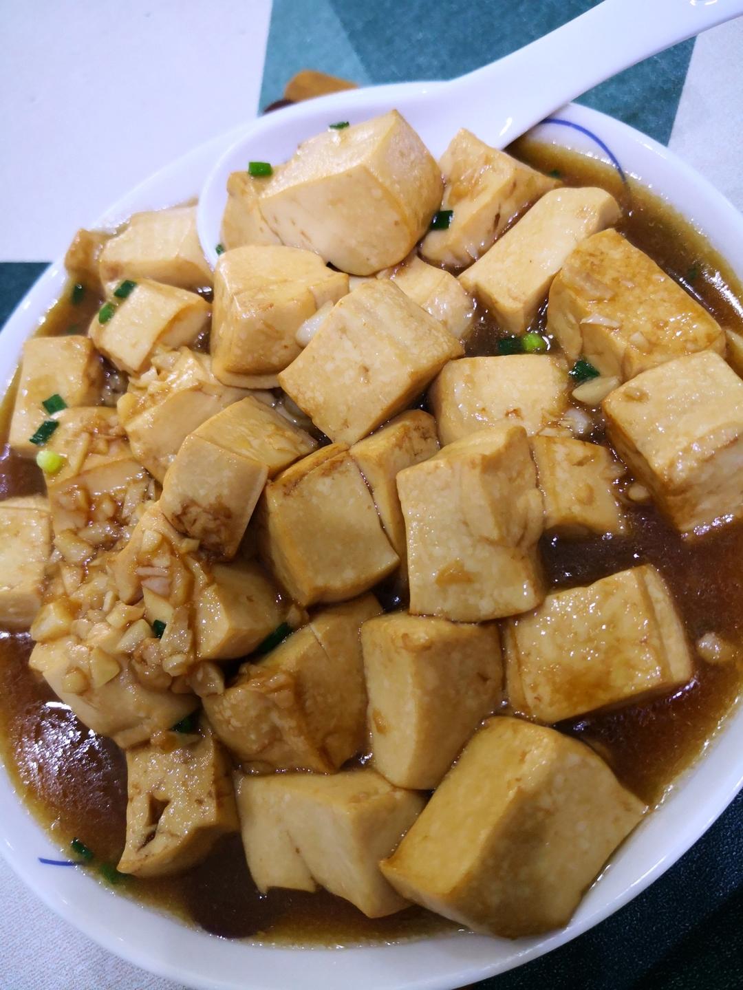 能消灭一锅米饭的红烧豆腐