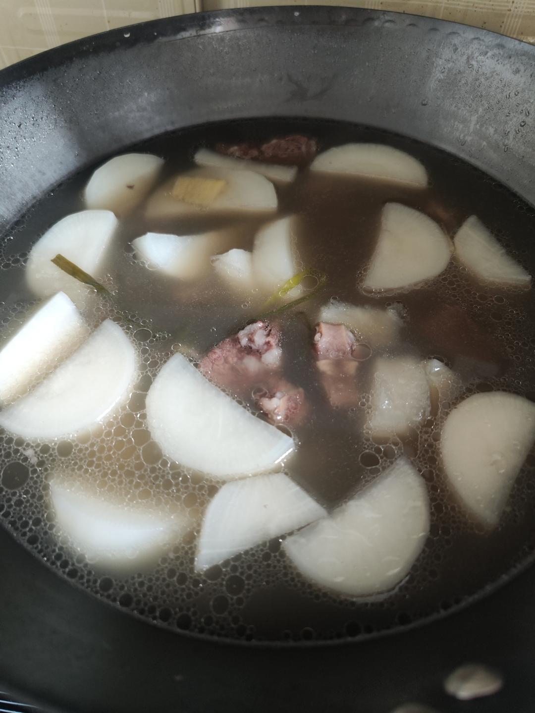 牛肉萝卜汤