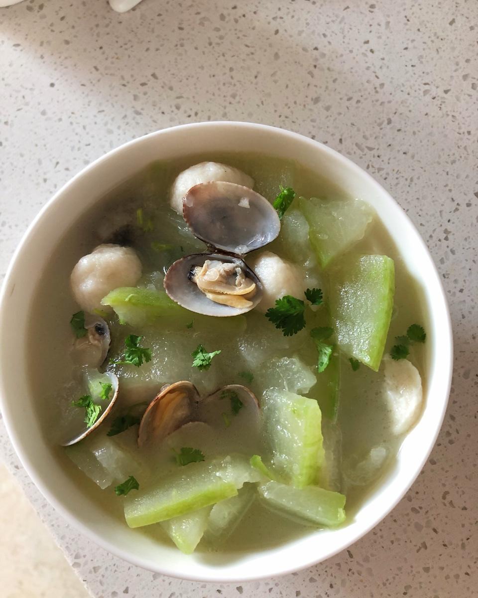 山楂柠檬做的冬瓜蛤蜊汤