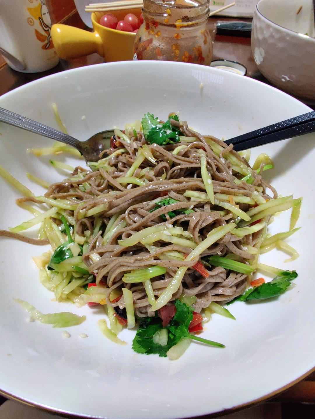 超好吃的凉拌面（荞麦面）