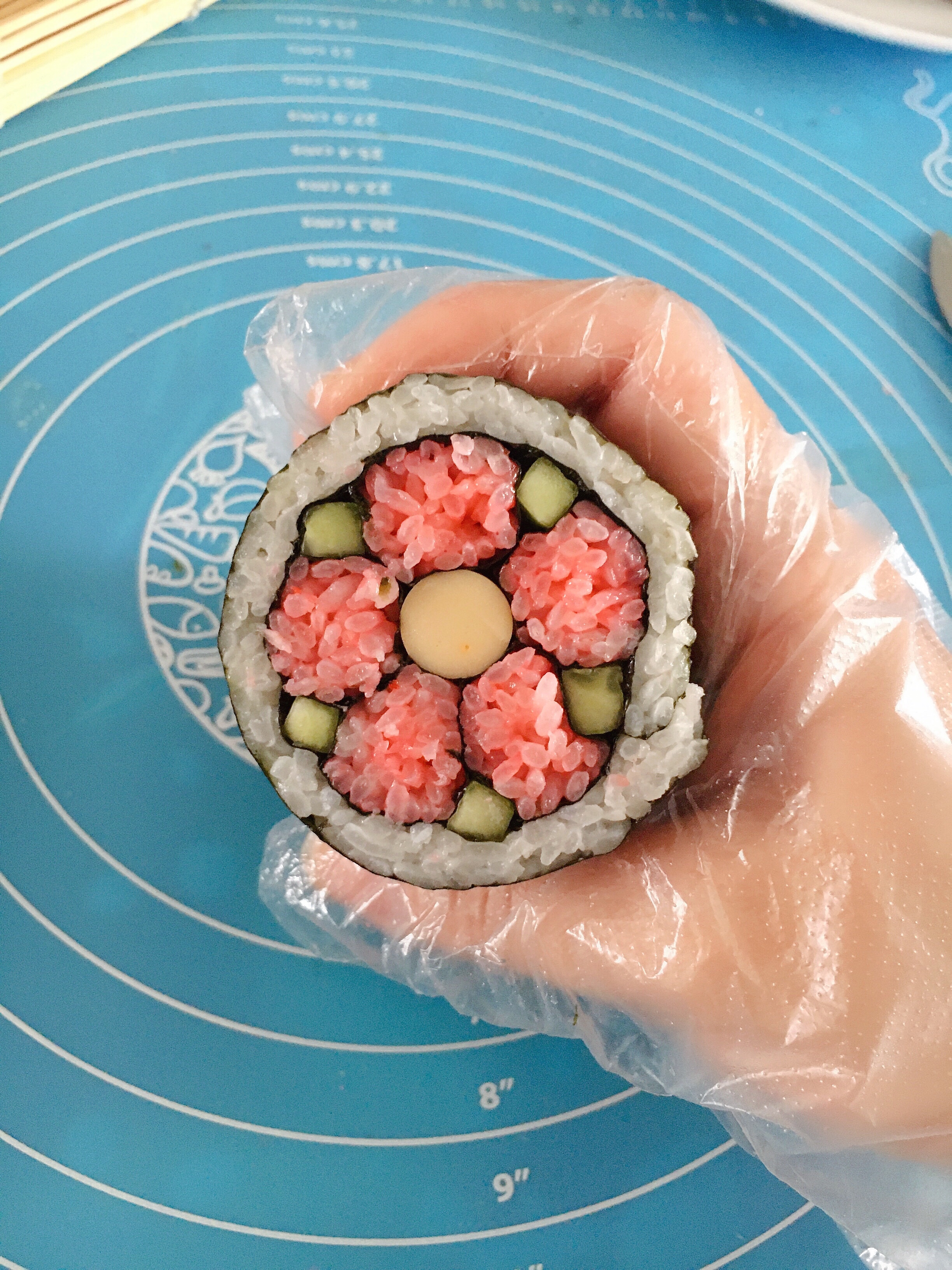 花朵寿司的做法 步骤11