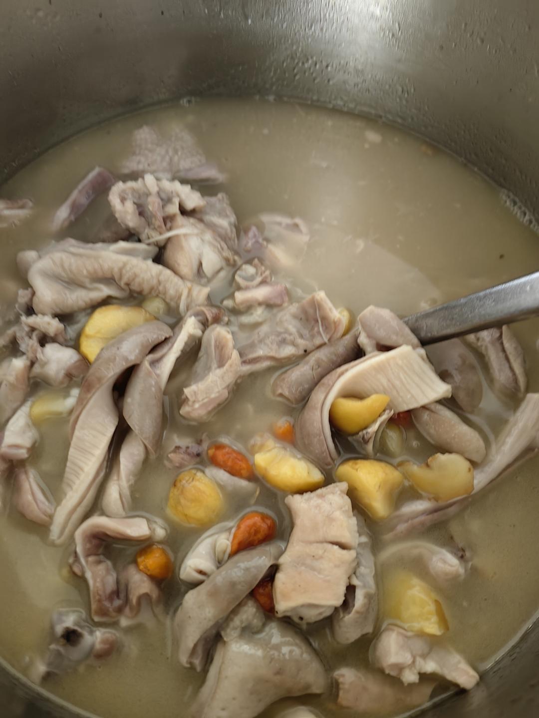 20分钟轻松搞定浓郁胡椒猪肚鸡汤