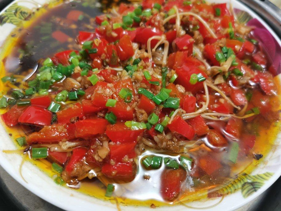 上桌就被秒光，蒜蓉金针菇