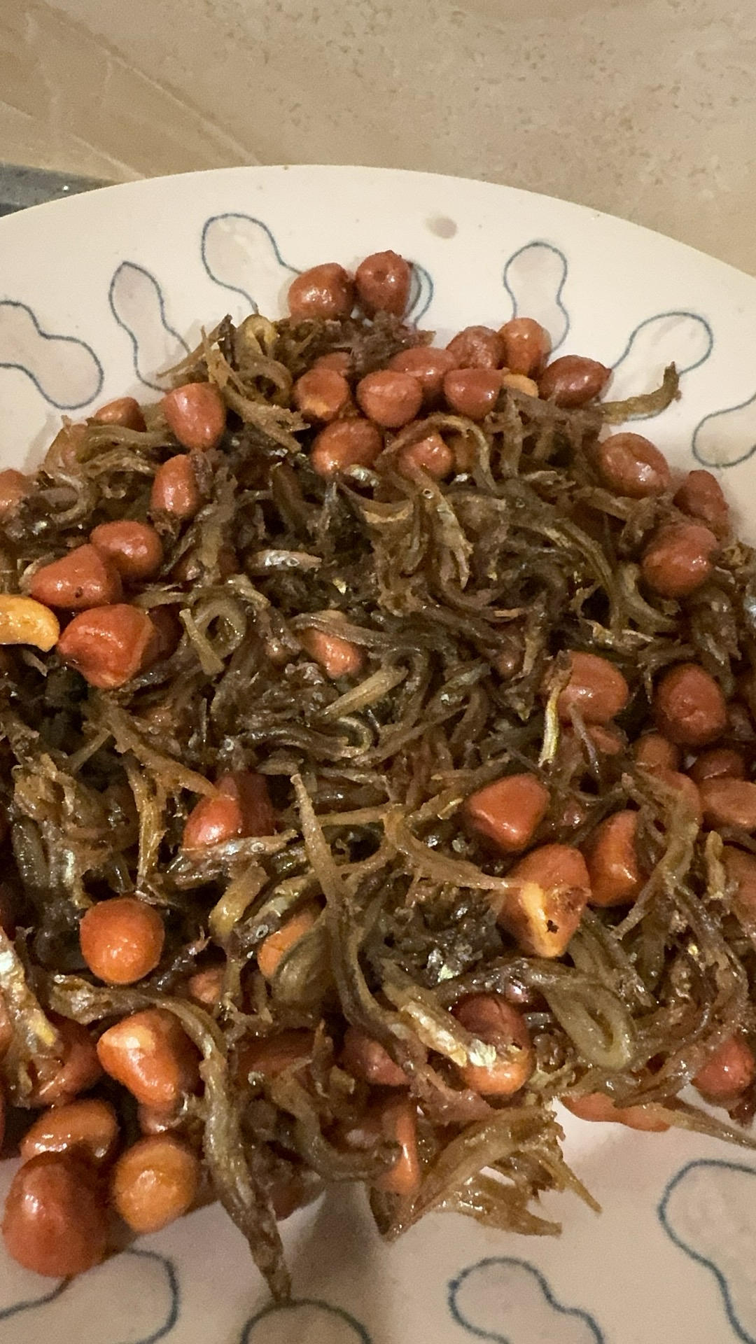 银鱼辣椒花生米
