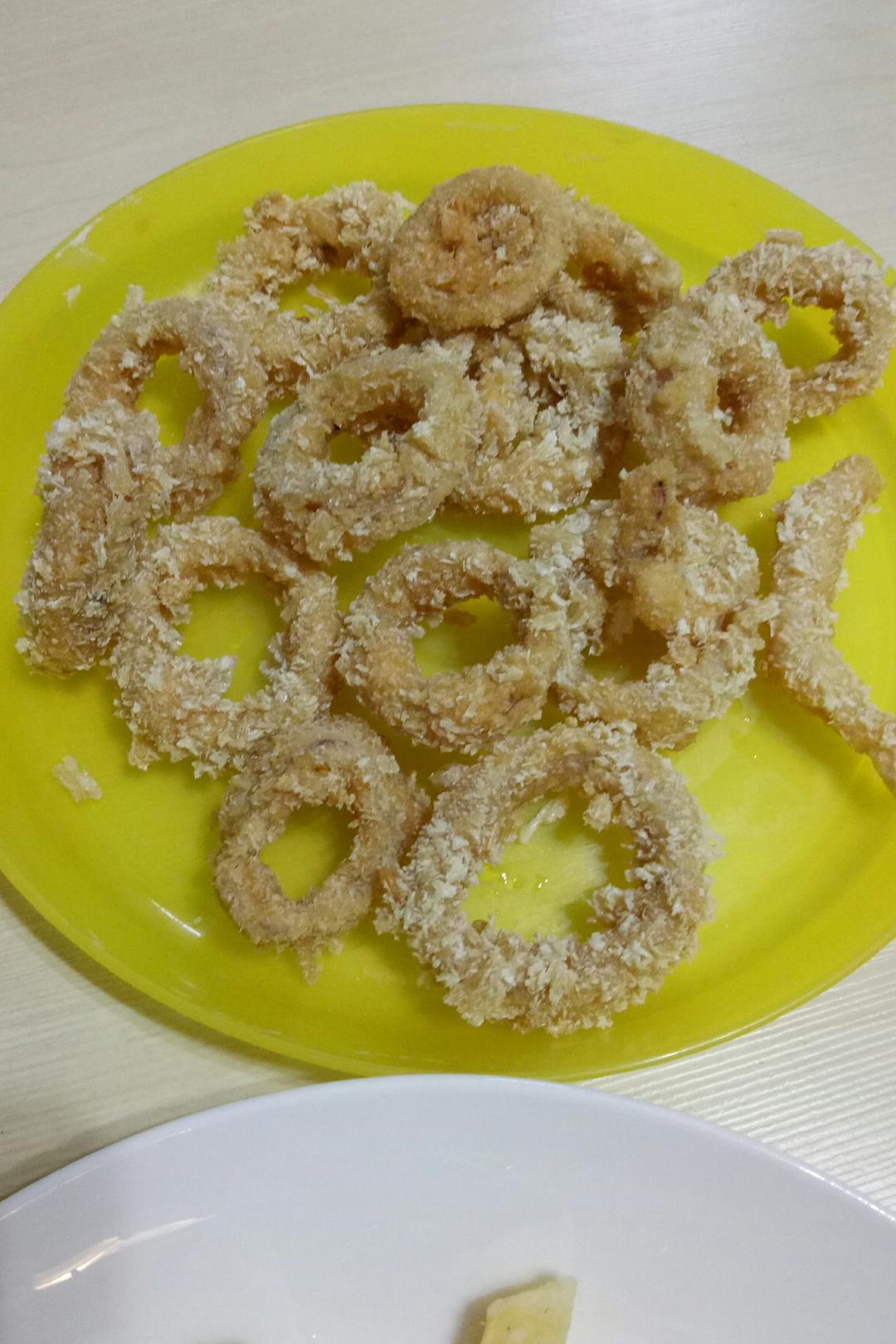 酥炸鱿鱼圈——好吃到停不了口