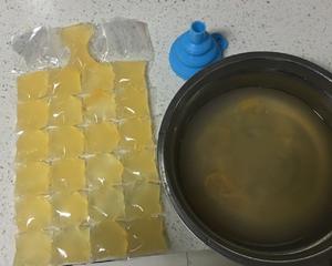 做蛋黄酥剩下的咸蛋清的处理方法的做法 步骤3