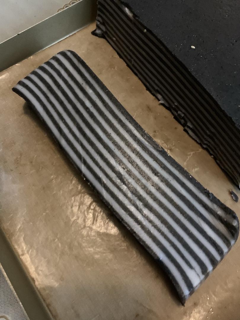 弹弹的黑芝麻椰汁千层糕