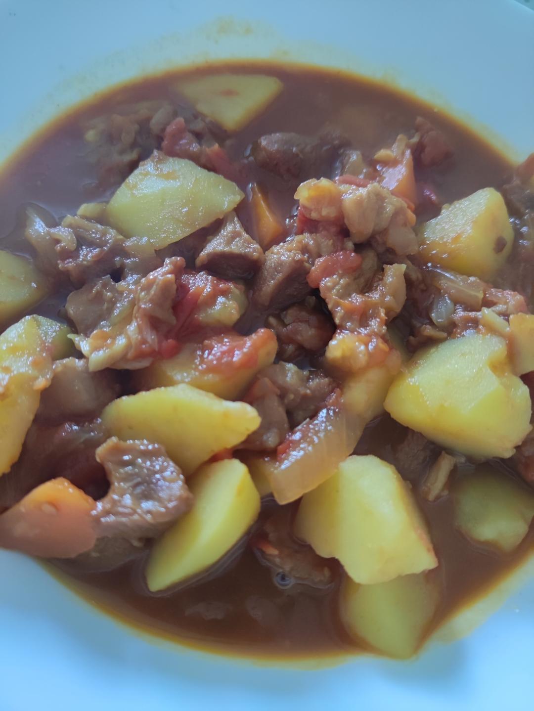 红烧牛肉土豆 （独家秘制）