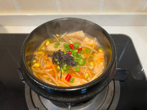 【百合花开】吃一锅都不会胖——韩式豆芽汤的做法 步骤5