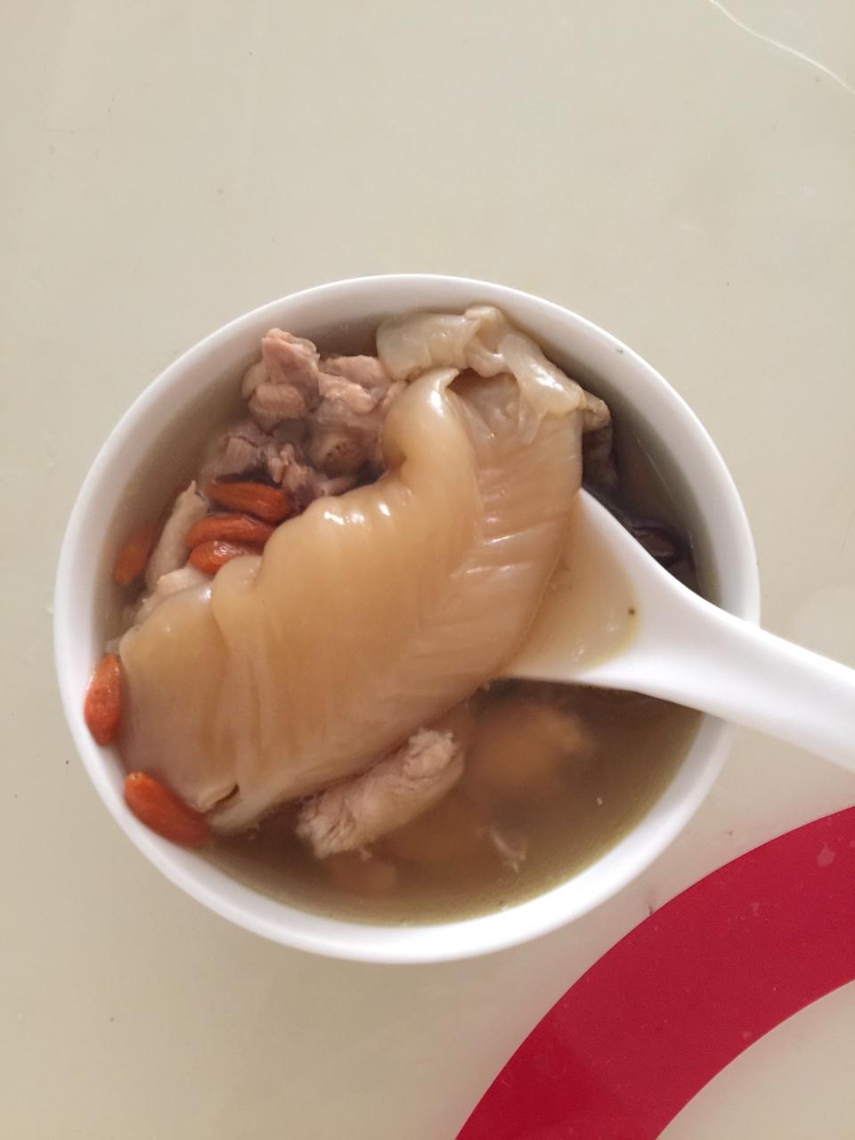 【小森妈妈菜谱】孕妇靓汤花胶炖鸡