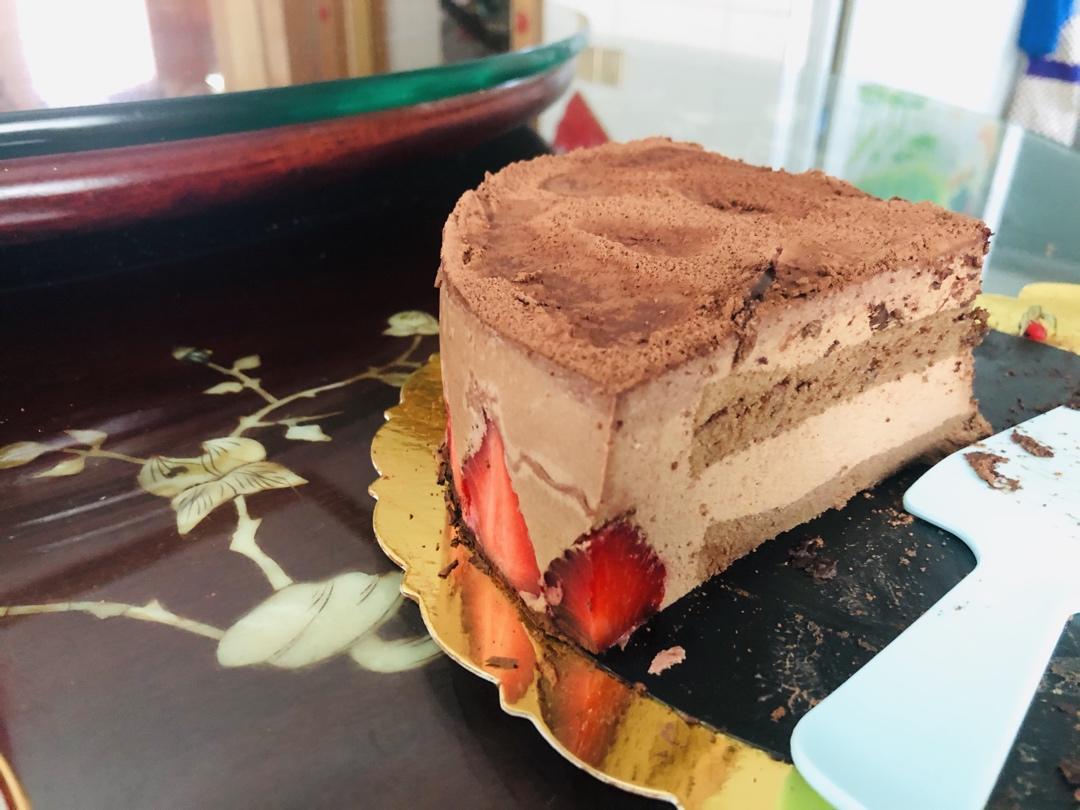 可可戚风打底的巧克力慕斯