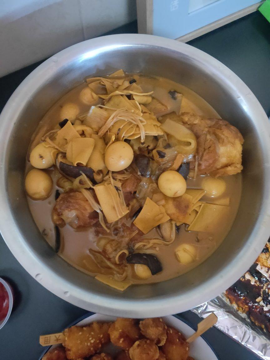 【红烧肘子】（家庭版卤蹄膀）