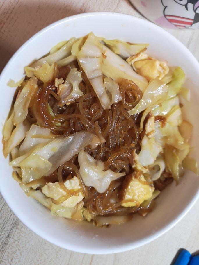 包菜粉丝炒鸡蛋