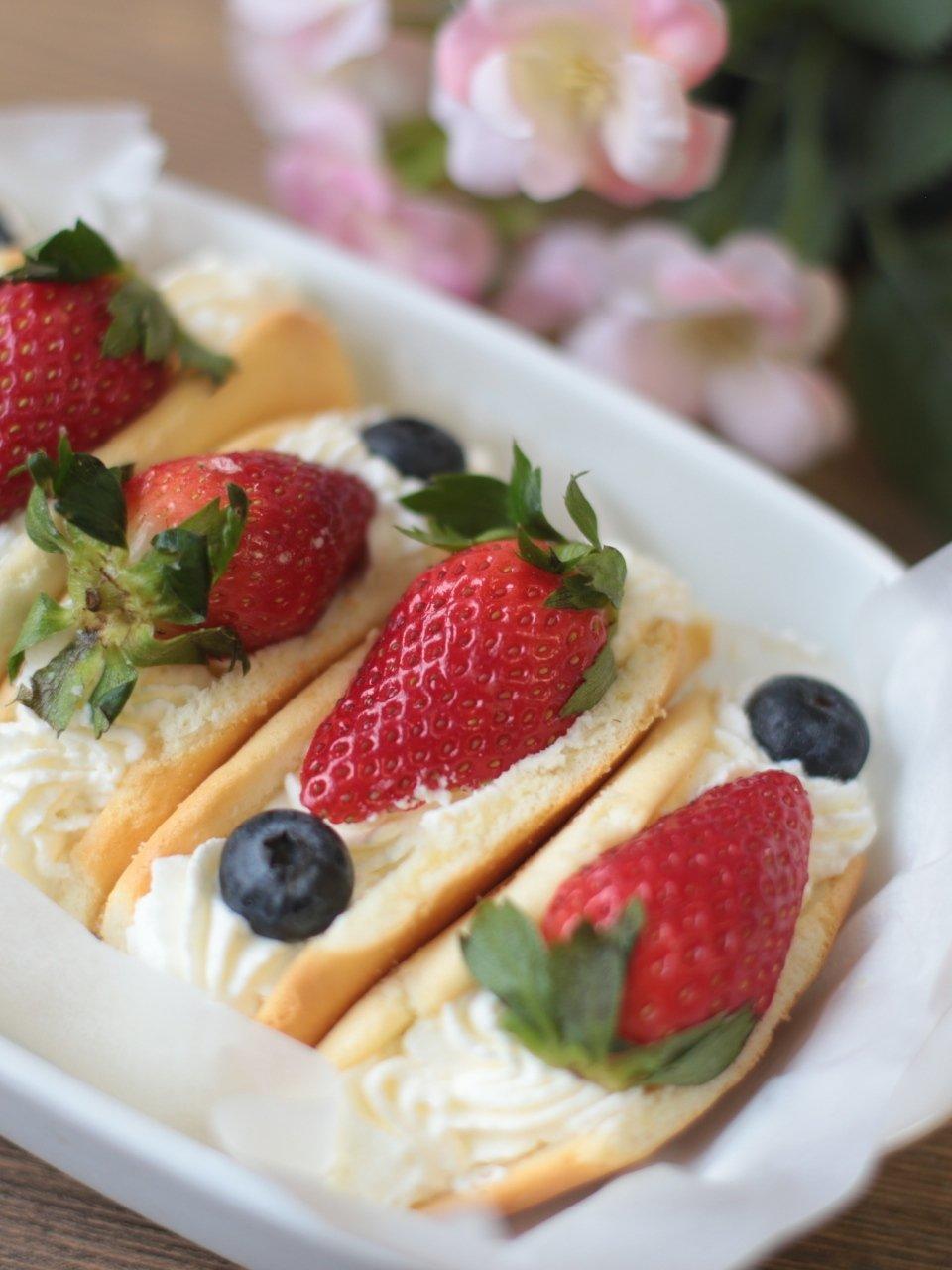 超详细草莓抱抱卷攻略，消耗奶油