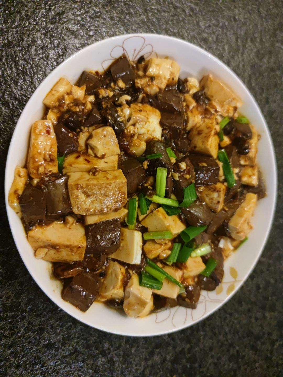 鸭血豆腐