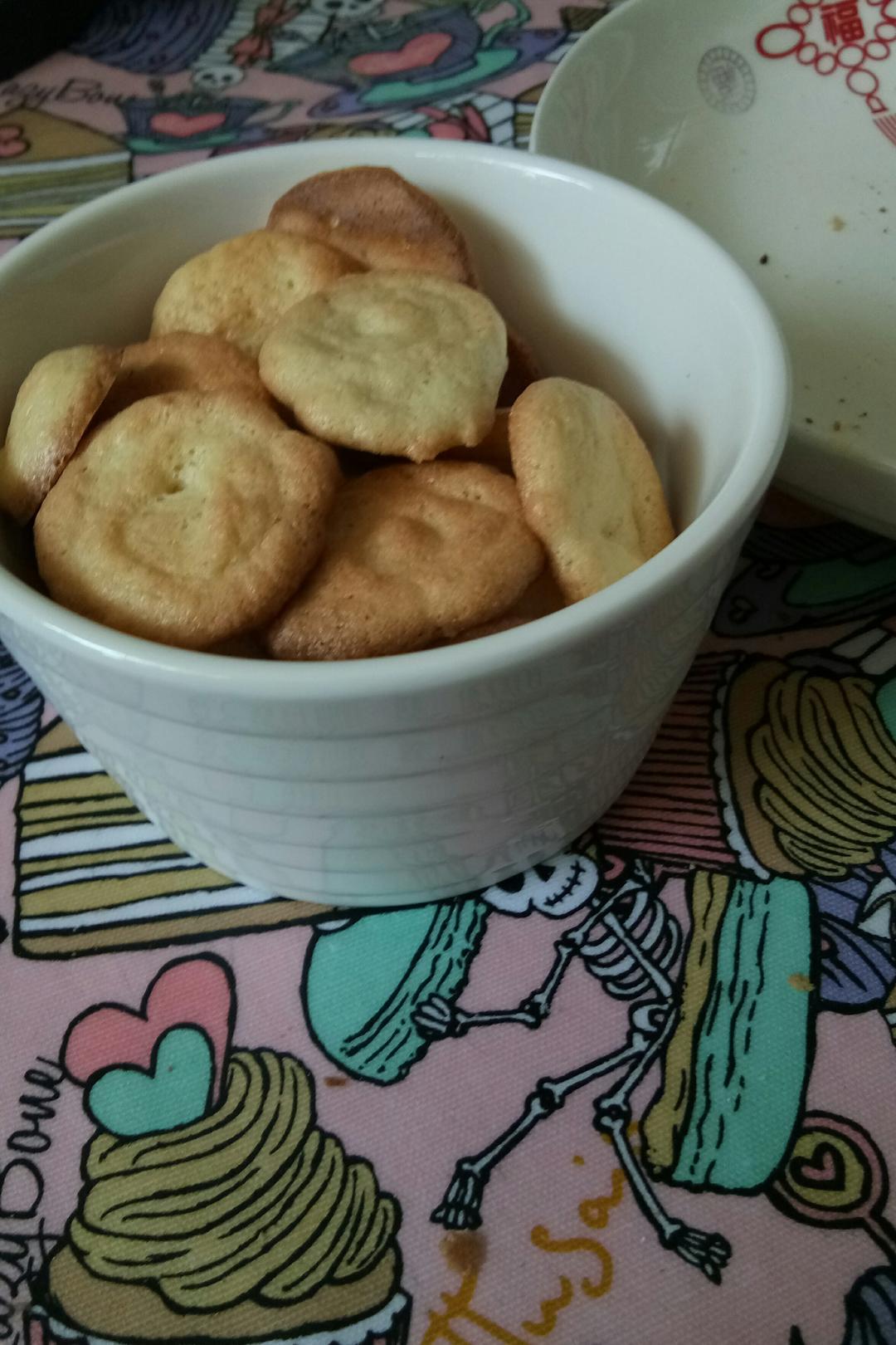 酥脆蛋香小饼干