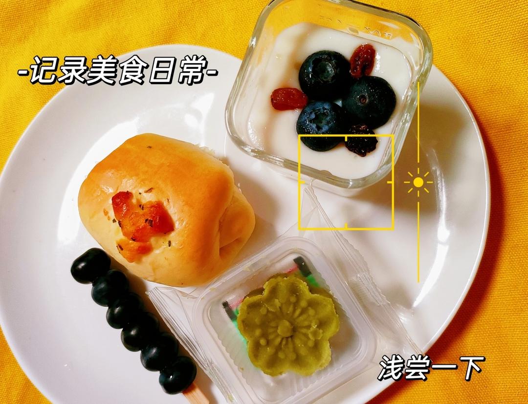 家里平常这样的剩米饭，别再丢掉了，教你做成一道非常好吃的甜品
