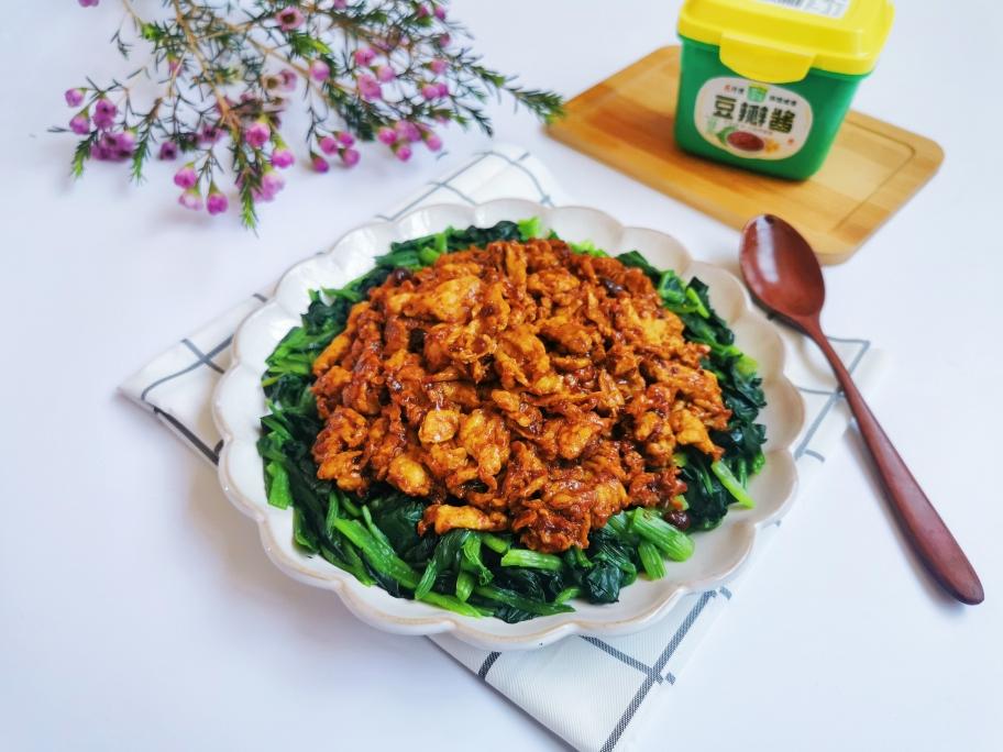 蛋酱菠菜的做法