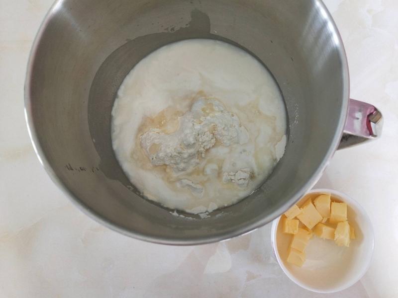 纯奶手撕吐司的做法 步骤1