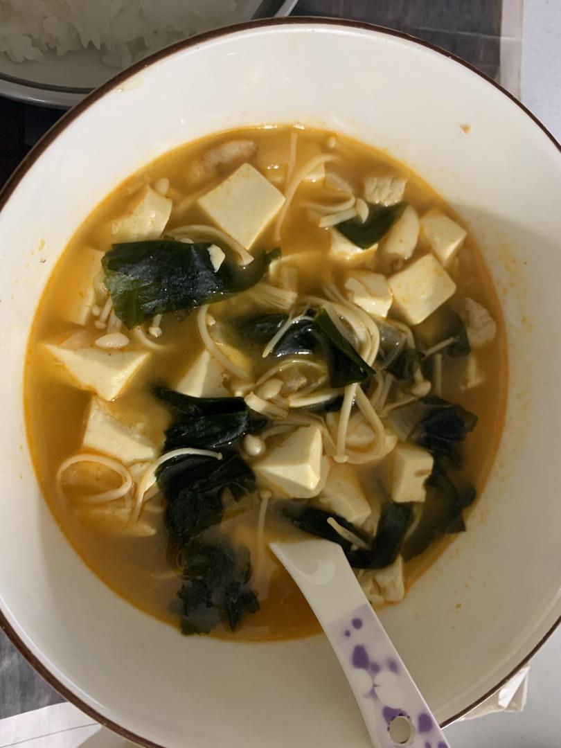 梨泰院同款 韩式辣嫩豆腐汤
