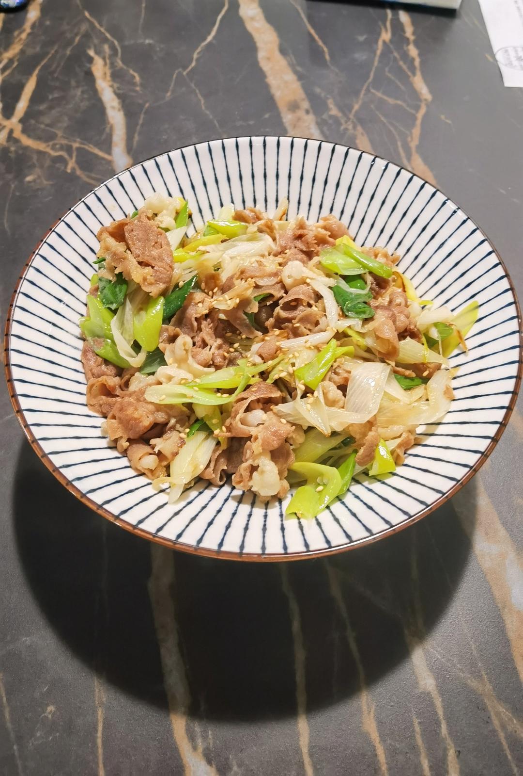 下饭神器🙋大葱羊肉卷