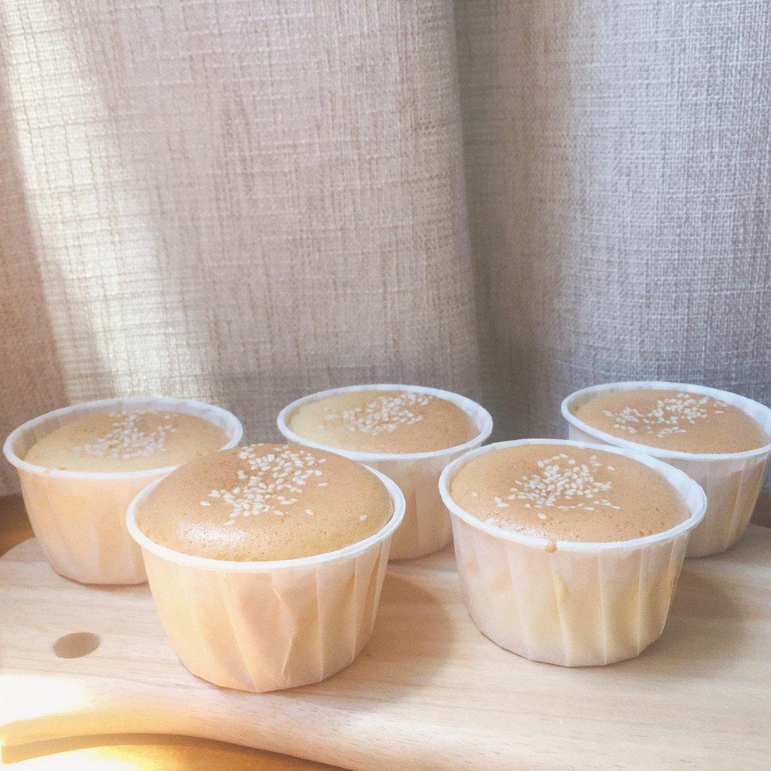 炼乳纸杯蛋糕