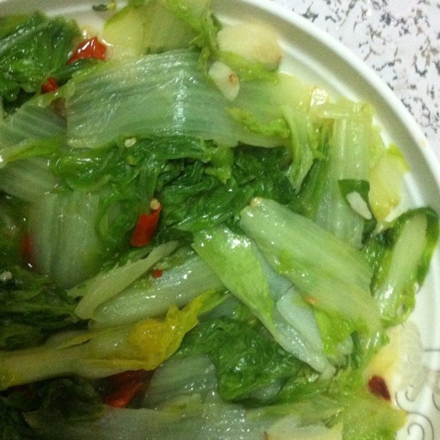 蒜头炒白菜芯