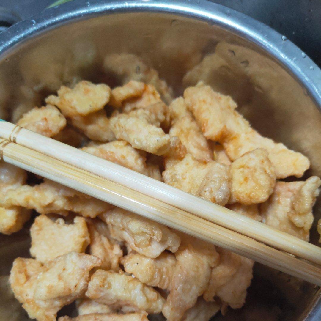 酸甜可口的糖醋鸡柳，关键是还很下饭！