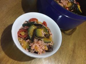 珐琅锅红菇饭的做法 步骤12