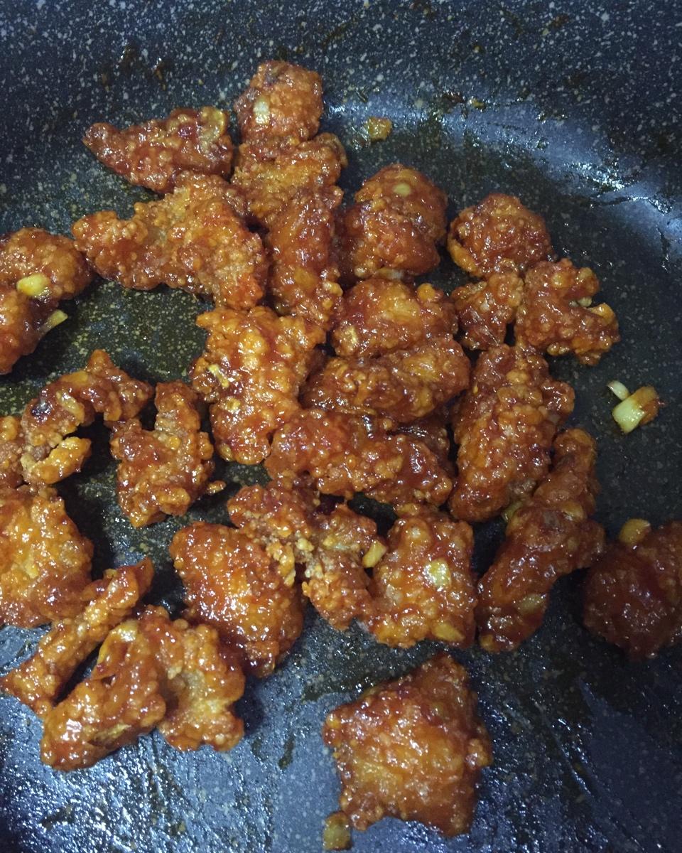 蒜香茄汁脆皮炸鸡全家桶