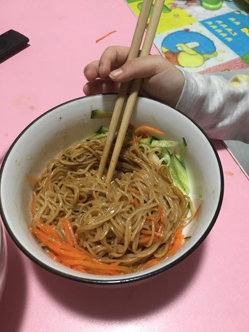 极香的葱油面