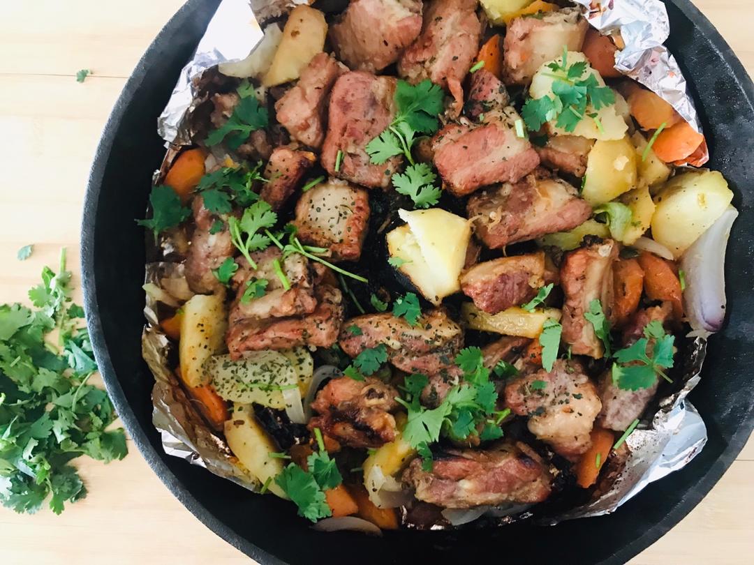 土豆胡萝卜烤排骨