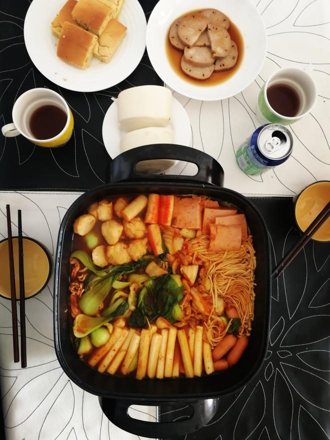 超快手韩式泡菜锅的做法