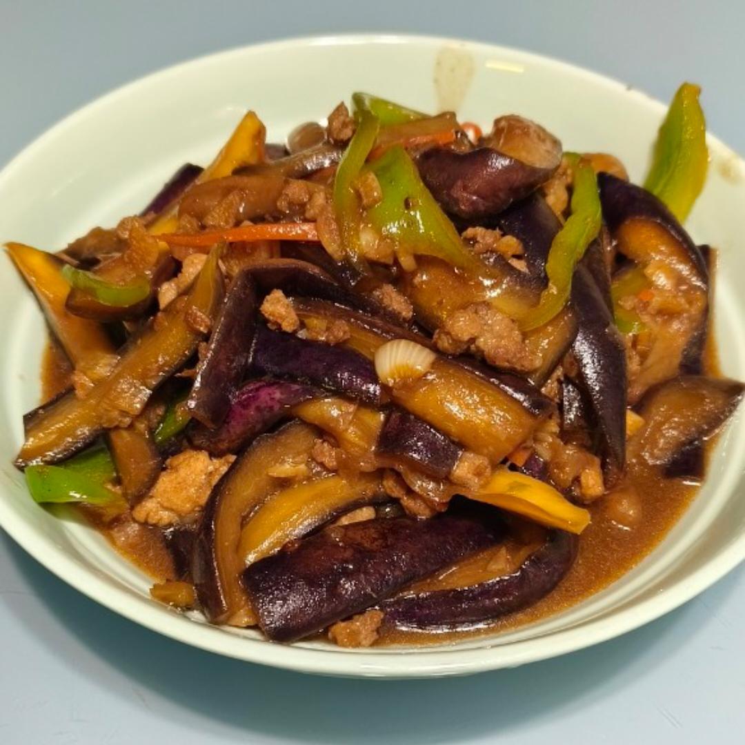 不用炸却能做出饭店那种“油焖茄子”的绝招