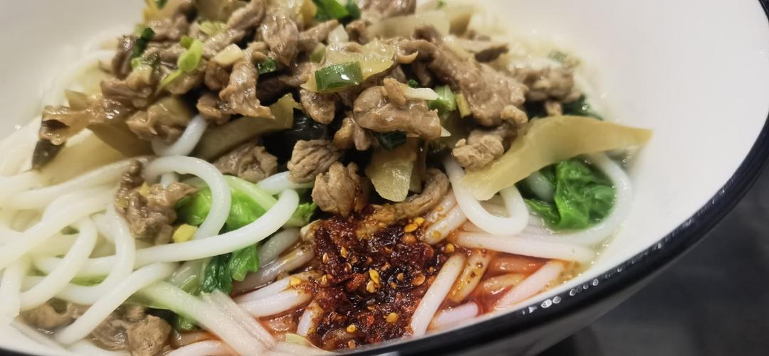 超快手的榨菜肉沫粉丝汤