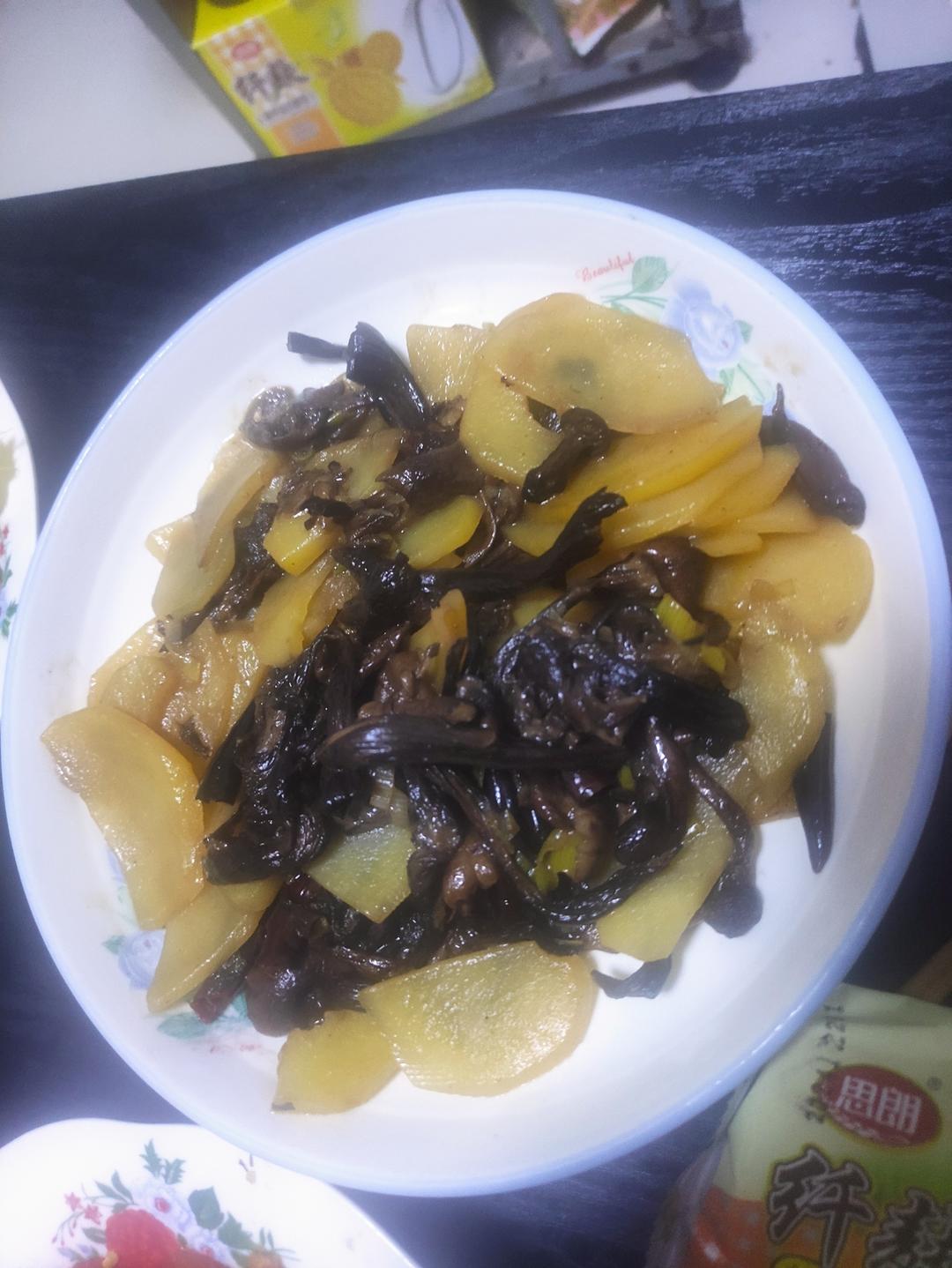 榛蘑土豆片