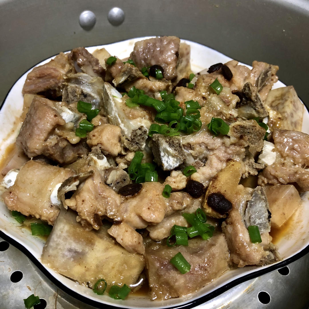 一咬下去就骨肉分离的豉汁蒸排骨