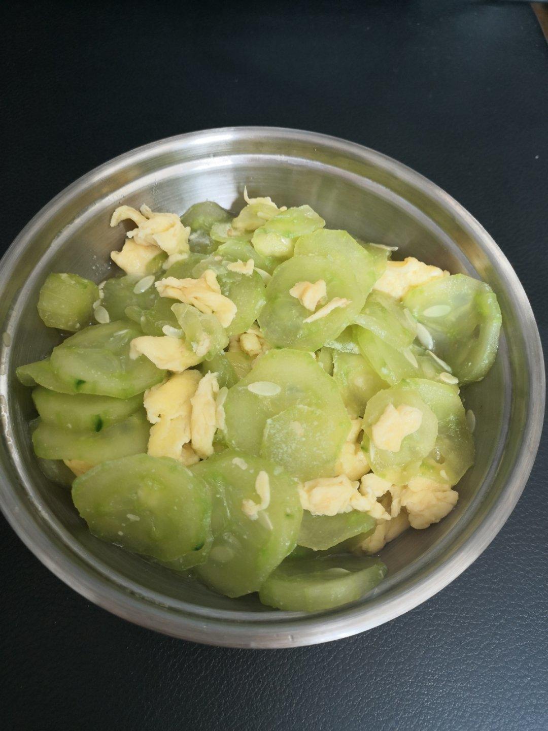 黄瓜炒鸡蛋