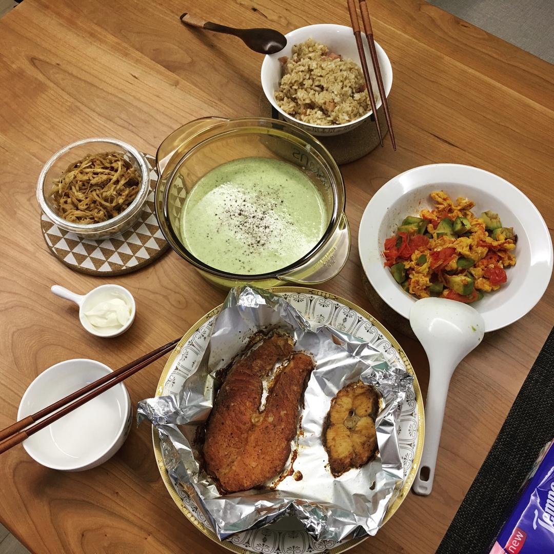 奶油西兰花浓汤