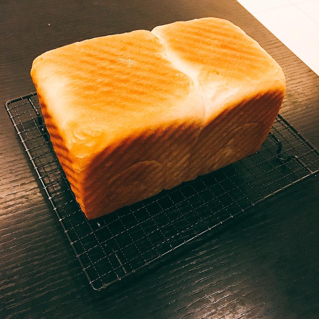 牛奶吐司（附详细步骤图）