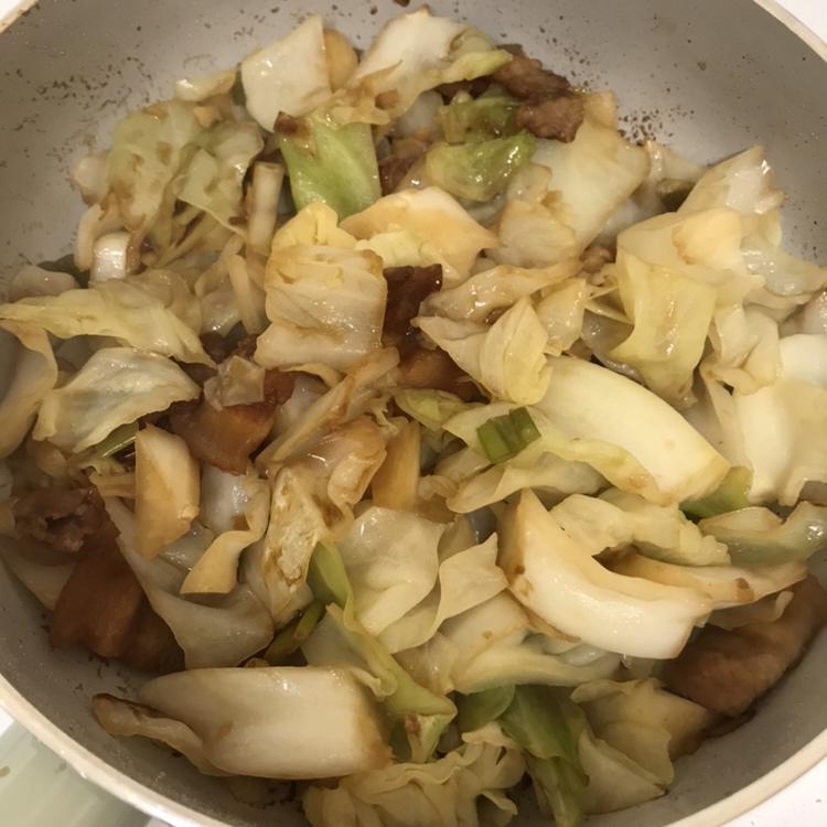 手撕包菜五花肉片