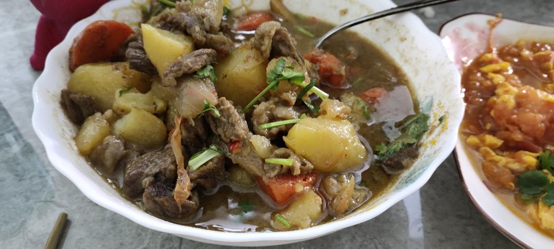 沙沙土豆胡萝卜炖牛肉