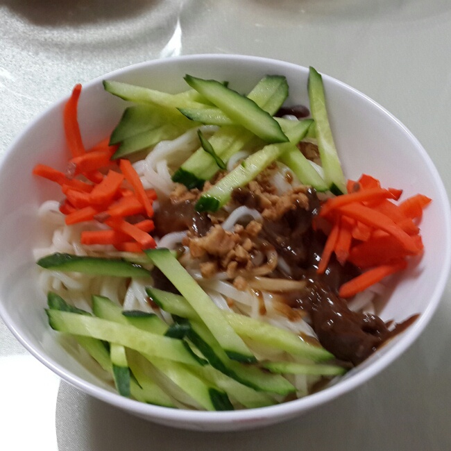 麻酱凉拌面